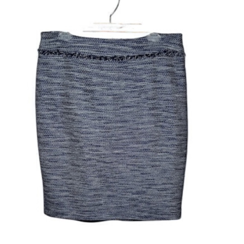 Karl Lagerfeld Pencil Skirt Womens 8
Blue Tweed Woven Fringe‎